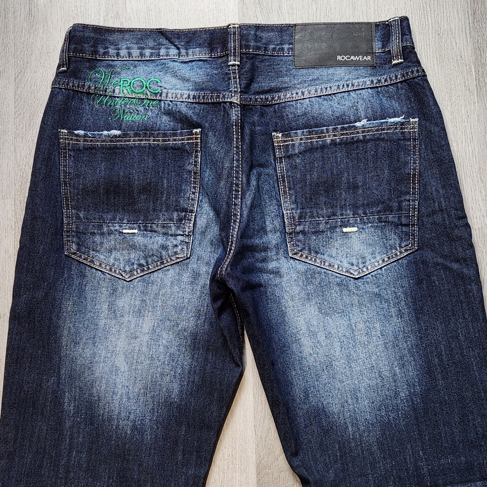 Rocawear Y2K Classic Fit Baggy Jeans Men 36x33 Dark Blue Embroidered Washed Vtg